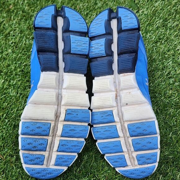 ON CLOUDFLOW - Womens Sneakers - SIZE 6 - Please Se Pictures All Pictures - Picture 8 of 11